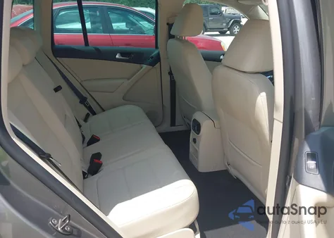 2011 Volkswagen Tiguan Se z USA, uszkodzony, nr VIN WVGAV7AX4BW505769